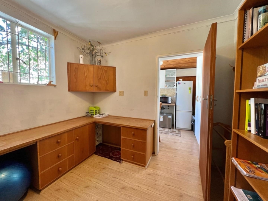 To Let 1 Bedroom Property for Rent in Uniepark Western Cape